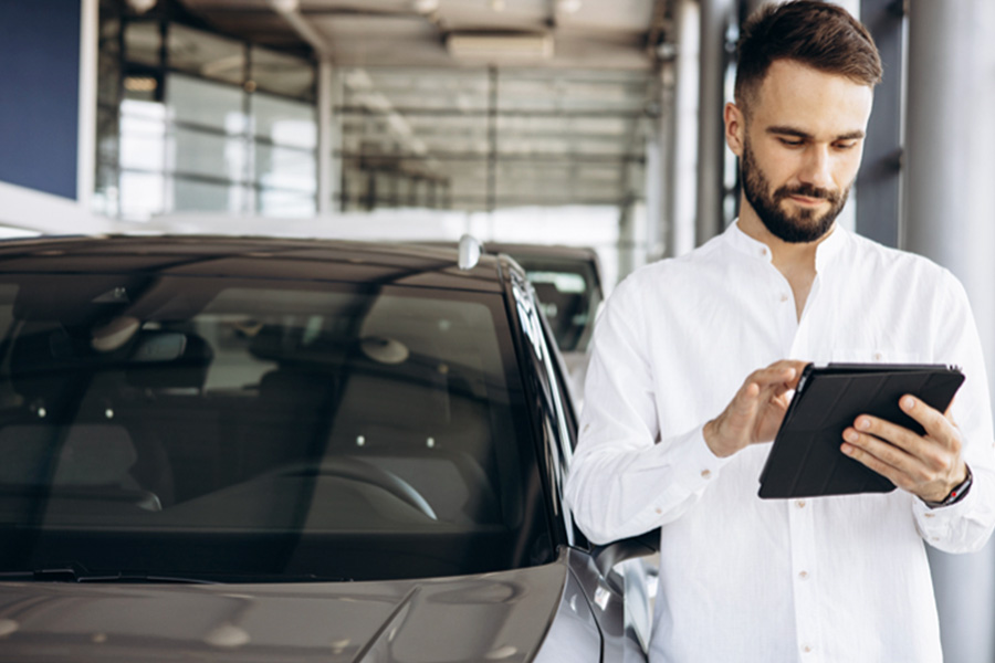 How Fleet Management Solutions Cut Downtime and Fuel Waste