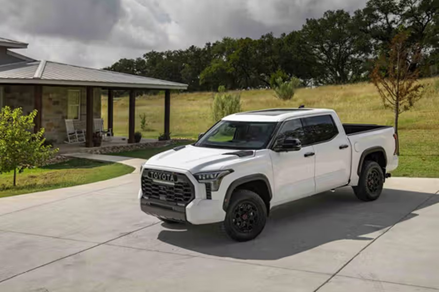 Businesses Selecting Toyota Tundra Lease Models for Reliable Cargo Transportation Duties